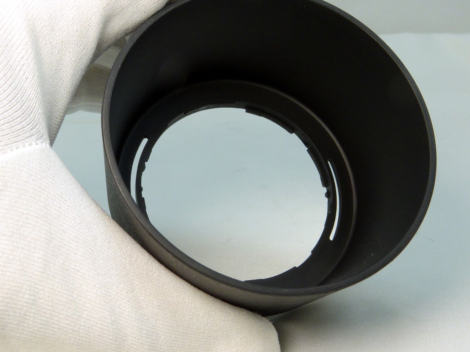 HB-37 Bayonet Lens Hood for Nikon AF-S 55-200mm f4-5.6 VR 85mm f3.5 VR Micro NEW