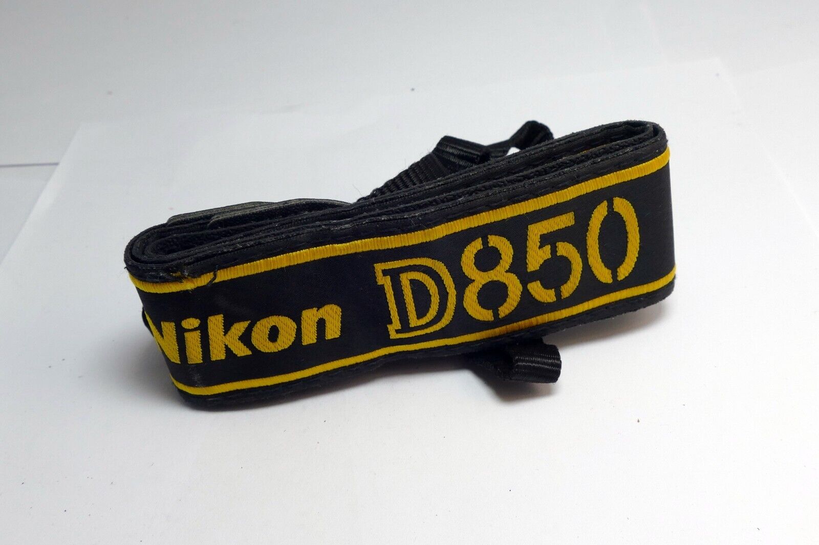 Nikon D-850 AN-DC18 Shoulder neck Strap for D850 Digital cameras