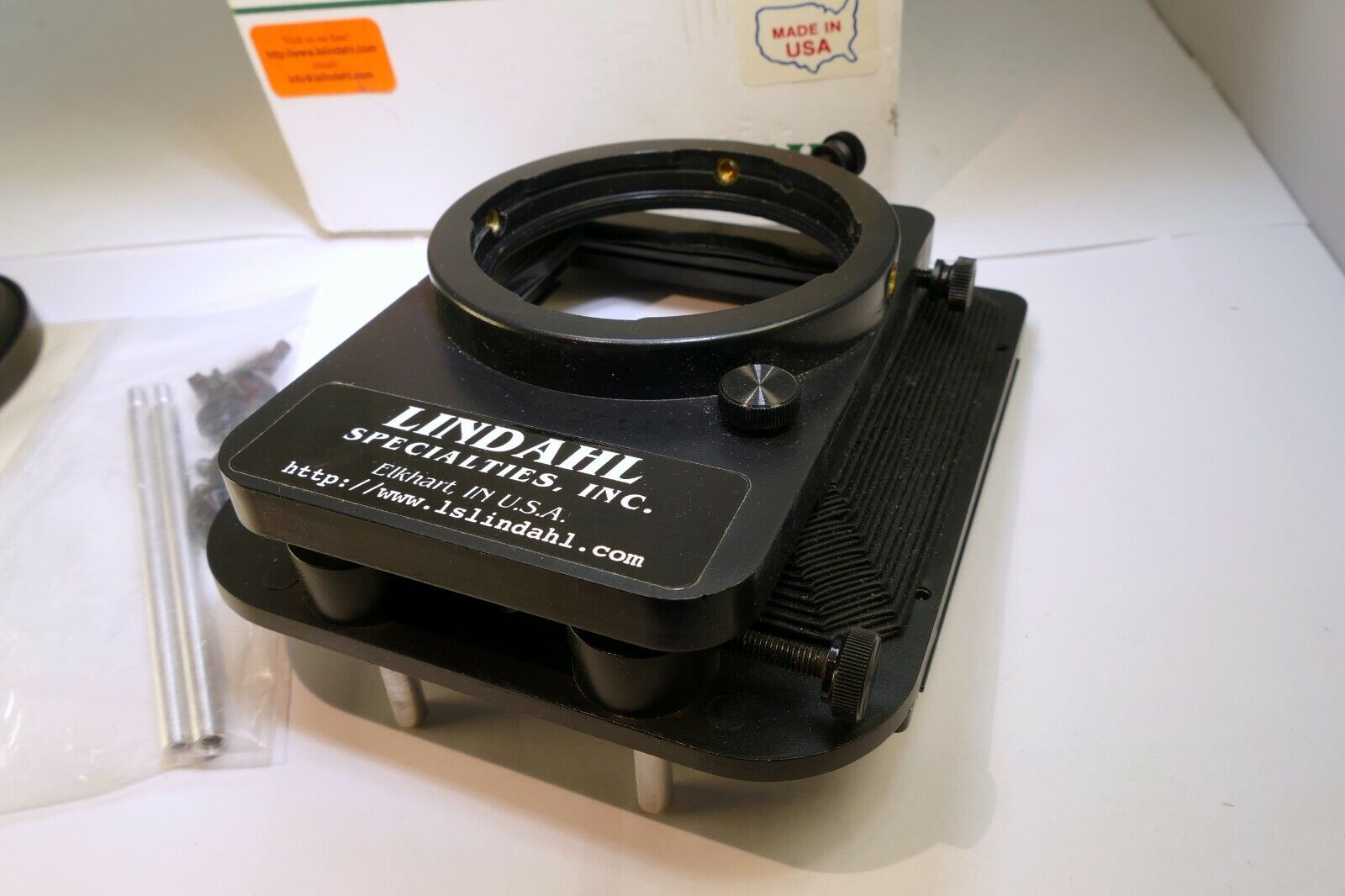 Lindahl Bellows lens Hood 31.1325 Bell-O-Shade Single slot CF B60 Hasselblad