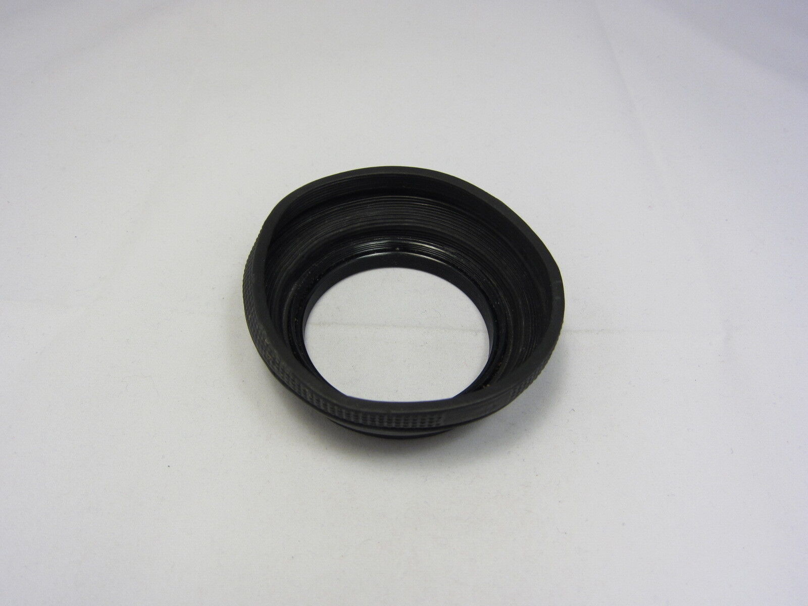 Used Unknown Brand 55mm Collapsible Rubber screw in Lens Hood N102025