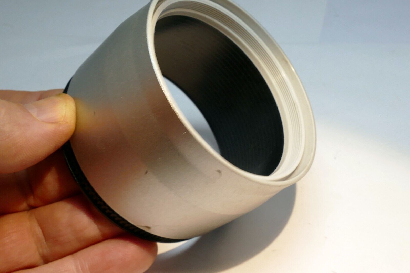 63mm to 72mm  Plastic Lens Hood Shade adapter