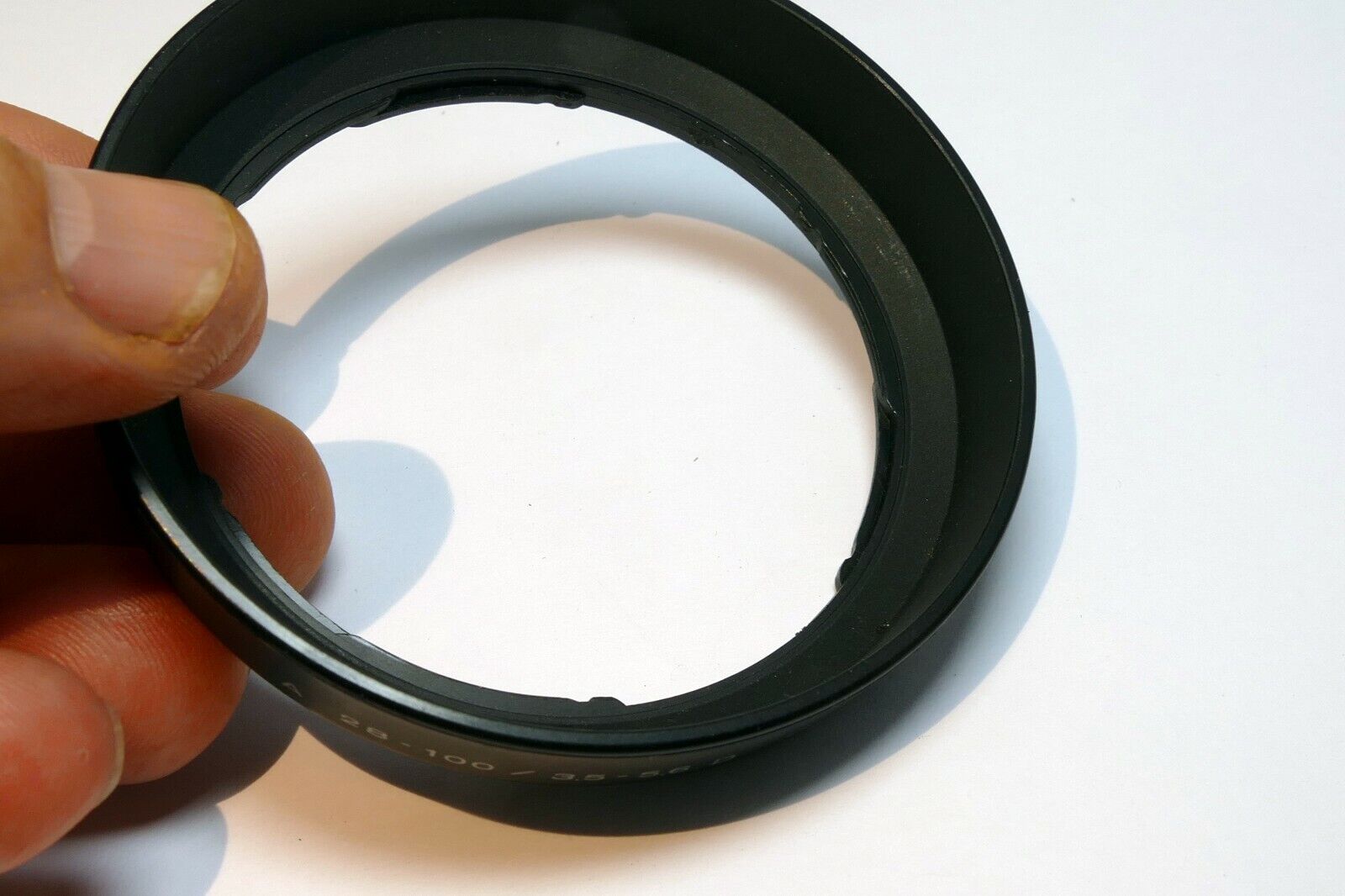 Minolta A 28-100mm  Lens Shade Hood for   f3.5-5.6 D  AF Lens