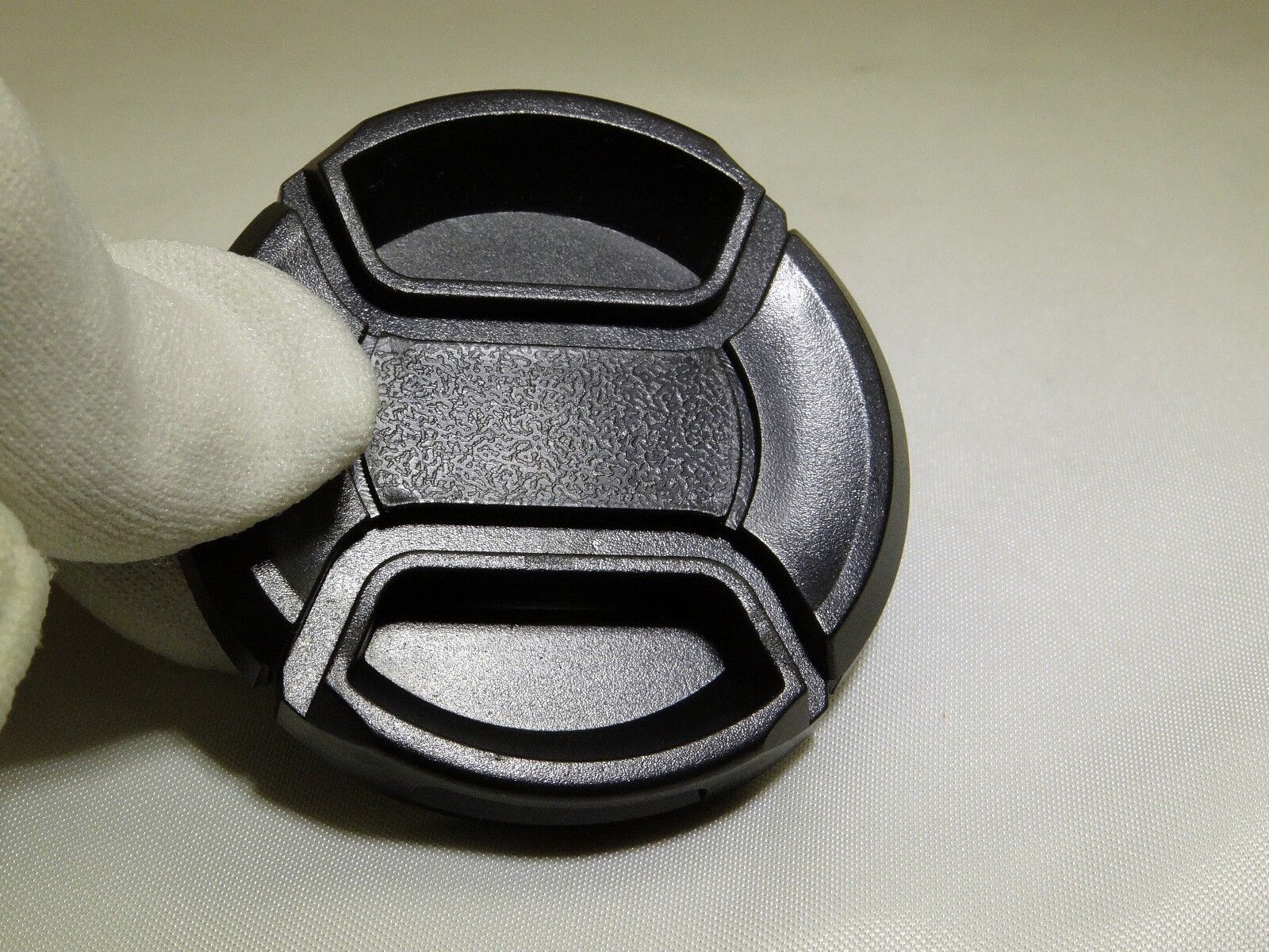 49mm Lens front cap snap on type plastic black