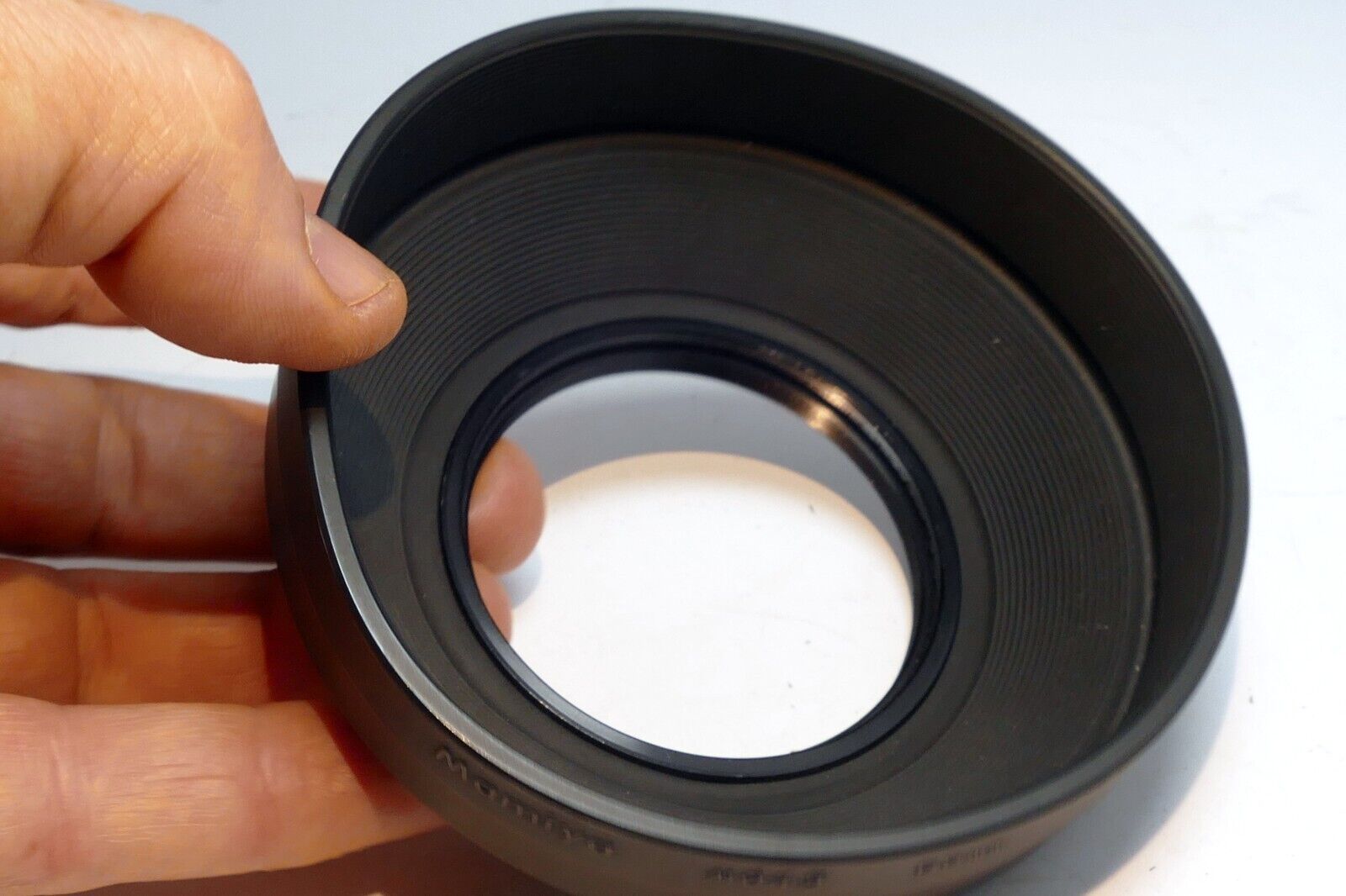 Mamiya 70mm 80mm f2.8 Lens Shade Hood 58mm Sekor CE M 645 - genuine OEM