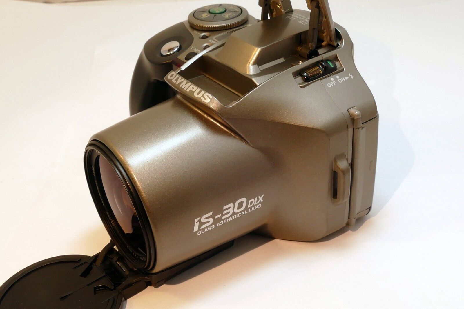Olympus IS-30 DLX 28-110mm Zoom Lens High-Power Twin Flash Camera