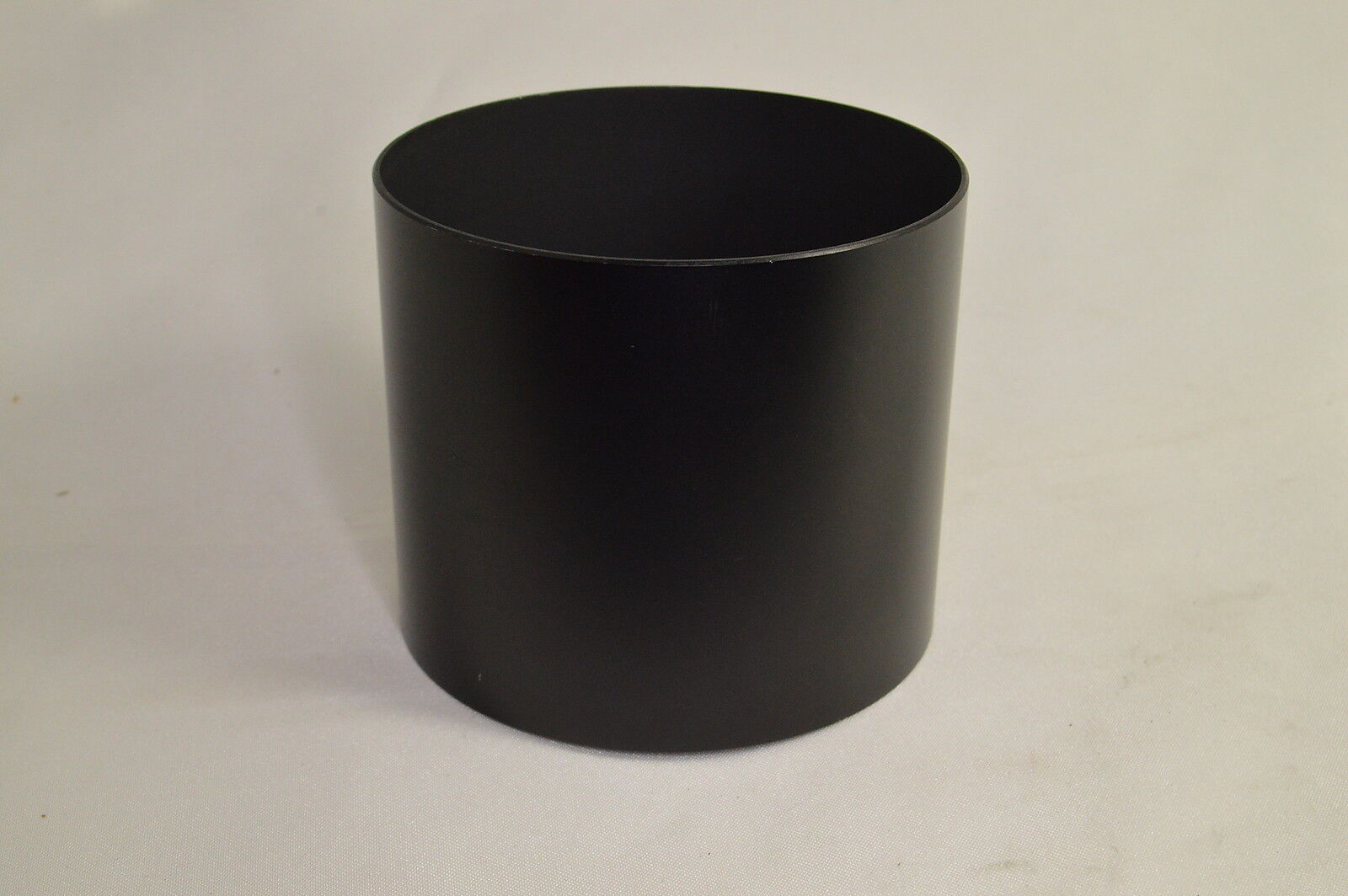 74.5mm Metal Lens Hood screw on type ( male recessed threads)