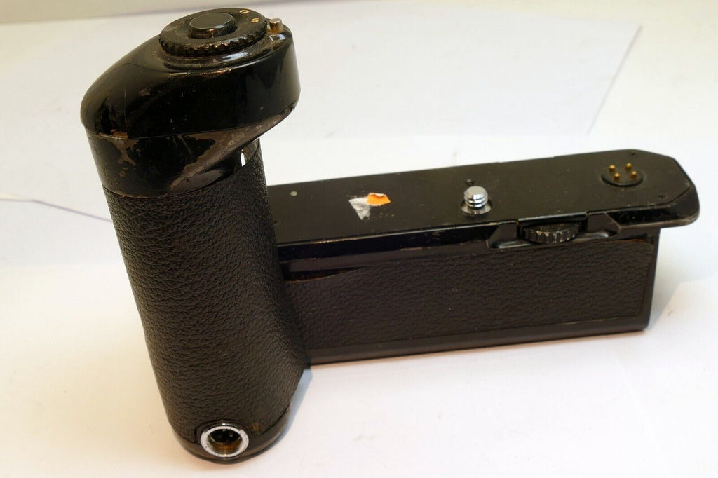 Nikon MD-12 Motor Drive  Battery Pack - with corrosion - Parts Repair AS IS
