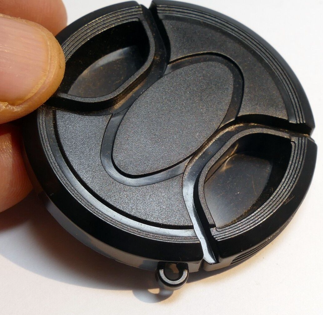 52mm snap on type Front Lens Cap with string loop for 50mm f1.7 f1.8