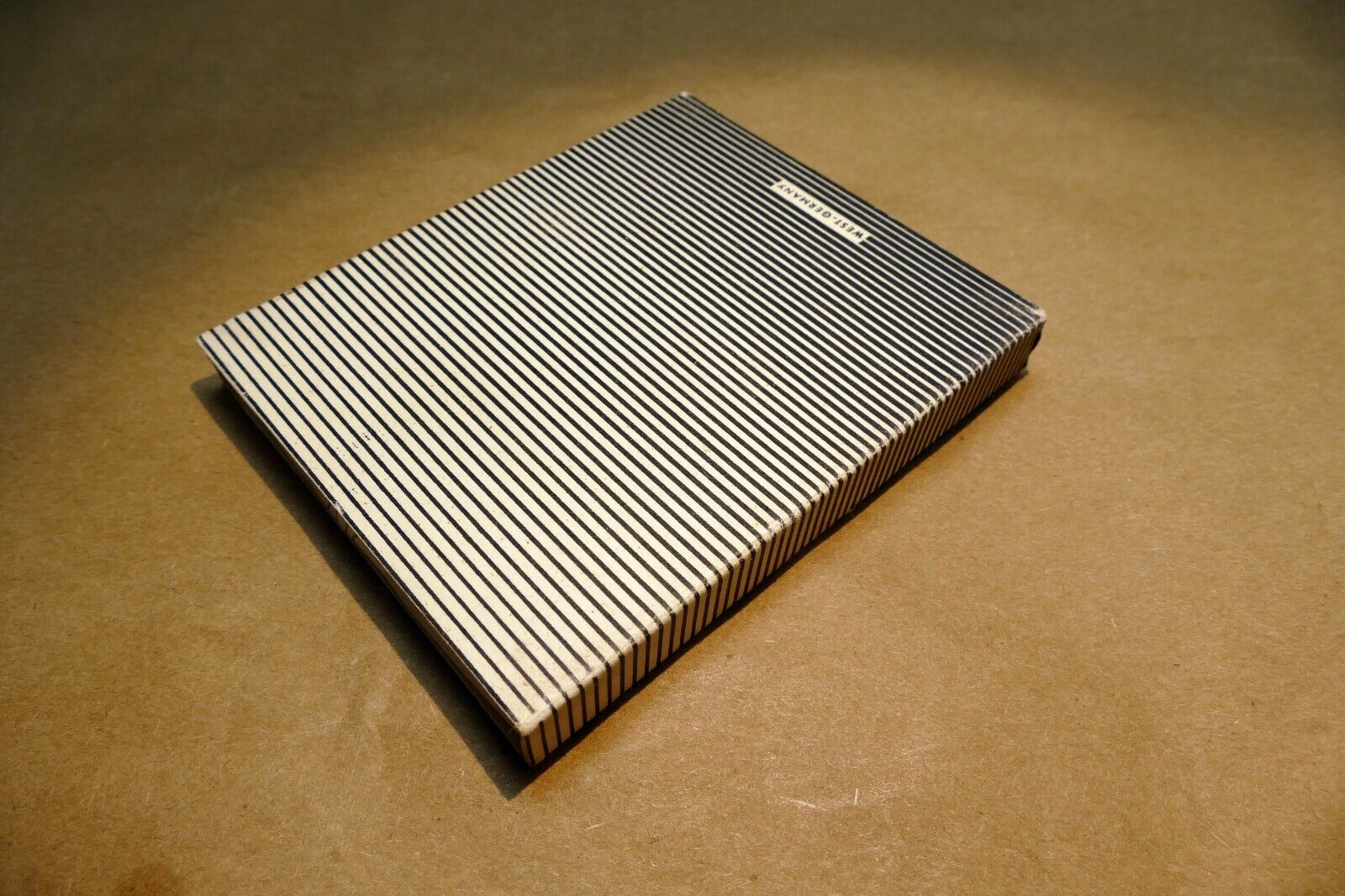 empty lens box (only) for Linhof filter 70 mm yflni slip in type 3X3.5"