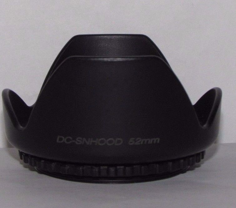 Used 52mm Plastic screw in type Lens Hood 18-55mm VR