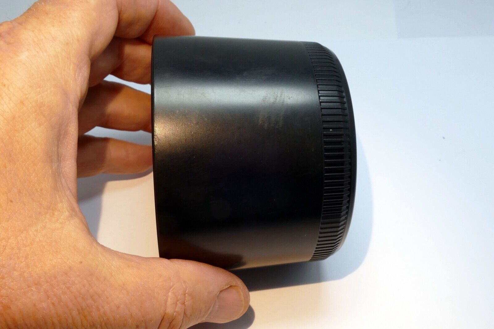 Sigma LH 635-01 Lens Hood Shade for 70-300mm f4-5.6 Macro AF APO (ribbed rim)