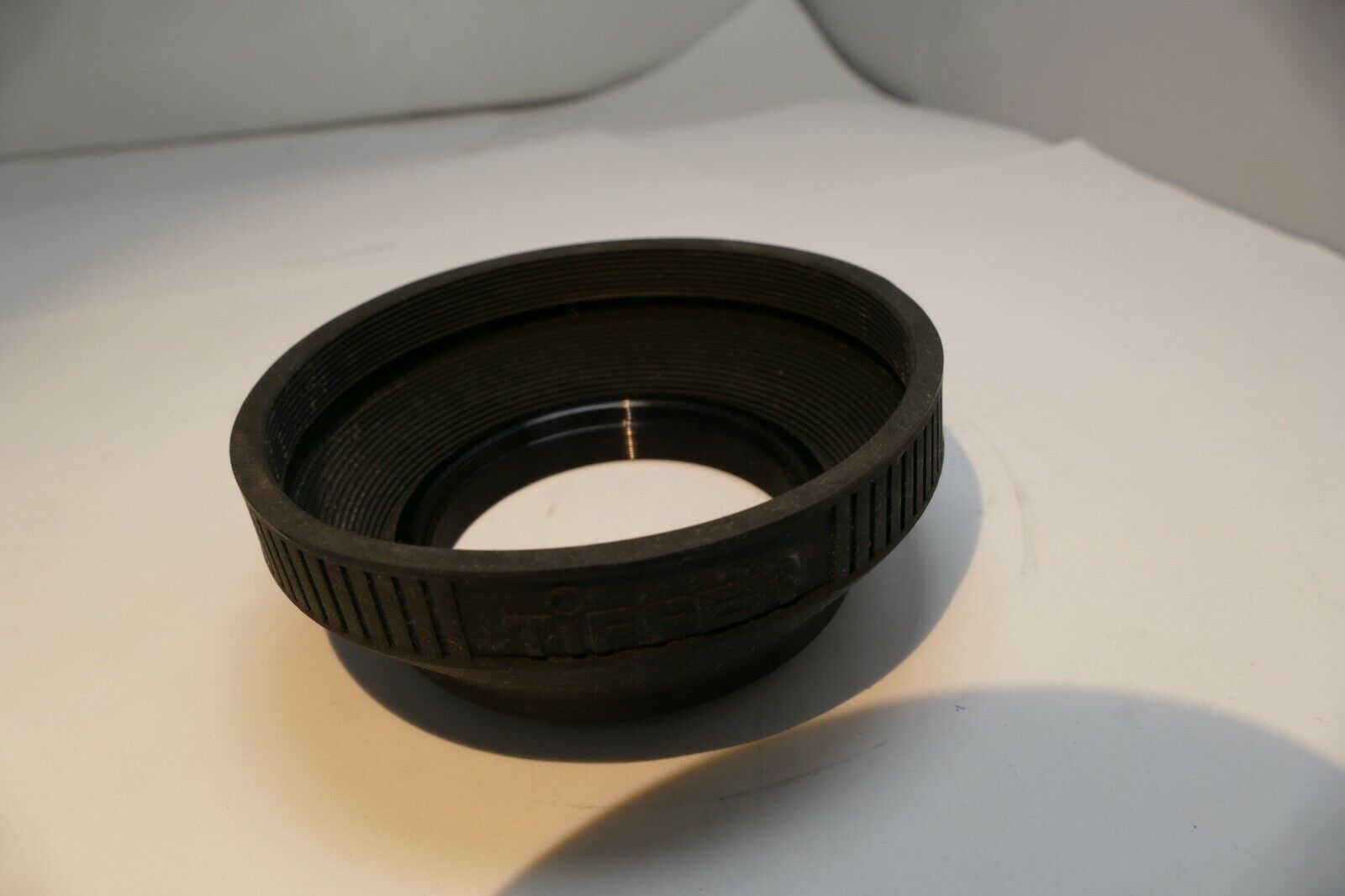 TIFFEN 52mm screw in Rubber Lens Hood Shade for telephoto 135mm  f2.8  lenses 85