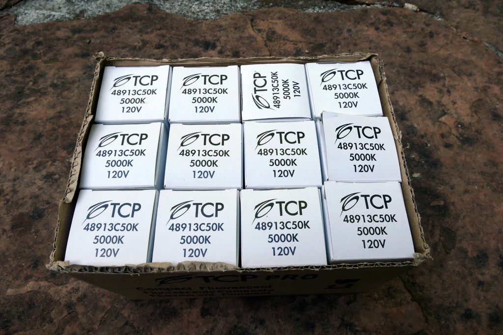 11-PACK TCP PRO SPIRAL 13W 5000K 120V LIGHT BULB - pack lot
