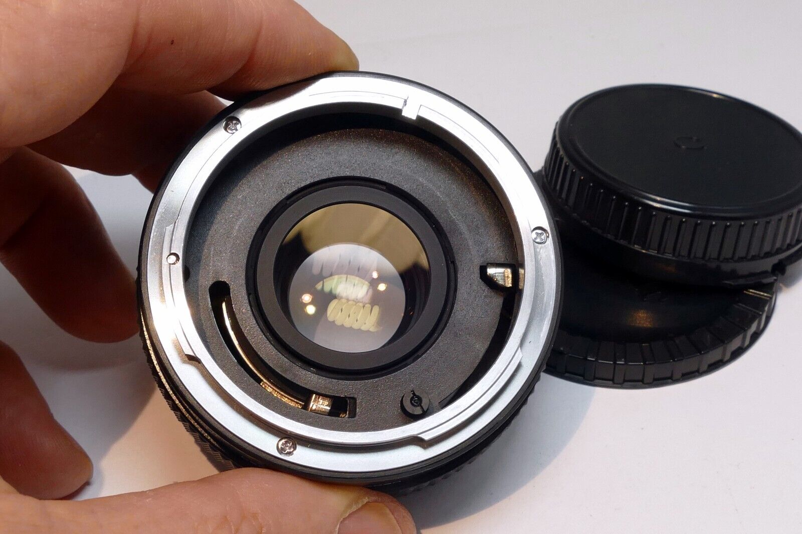 Vivitar Multi-Coated 2X Lens teleconverter for FD Canon mount manual focus lens
