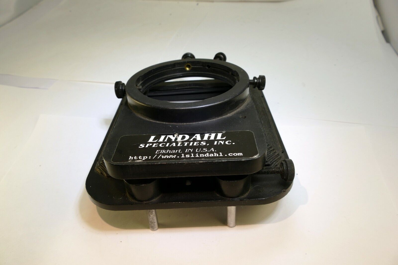 Lindahl Bellows lens Hood 31.1325 Bell-O-Shade Single 3X3 slot CF Hasselblad