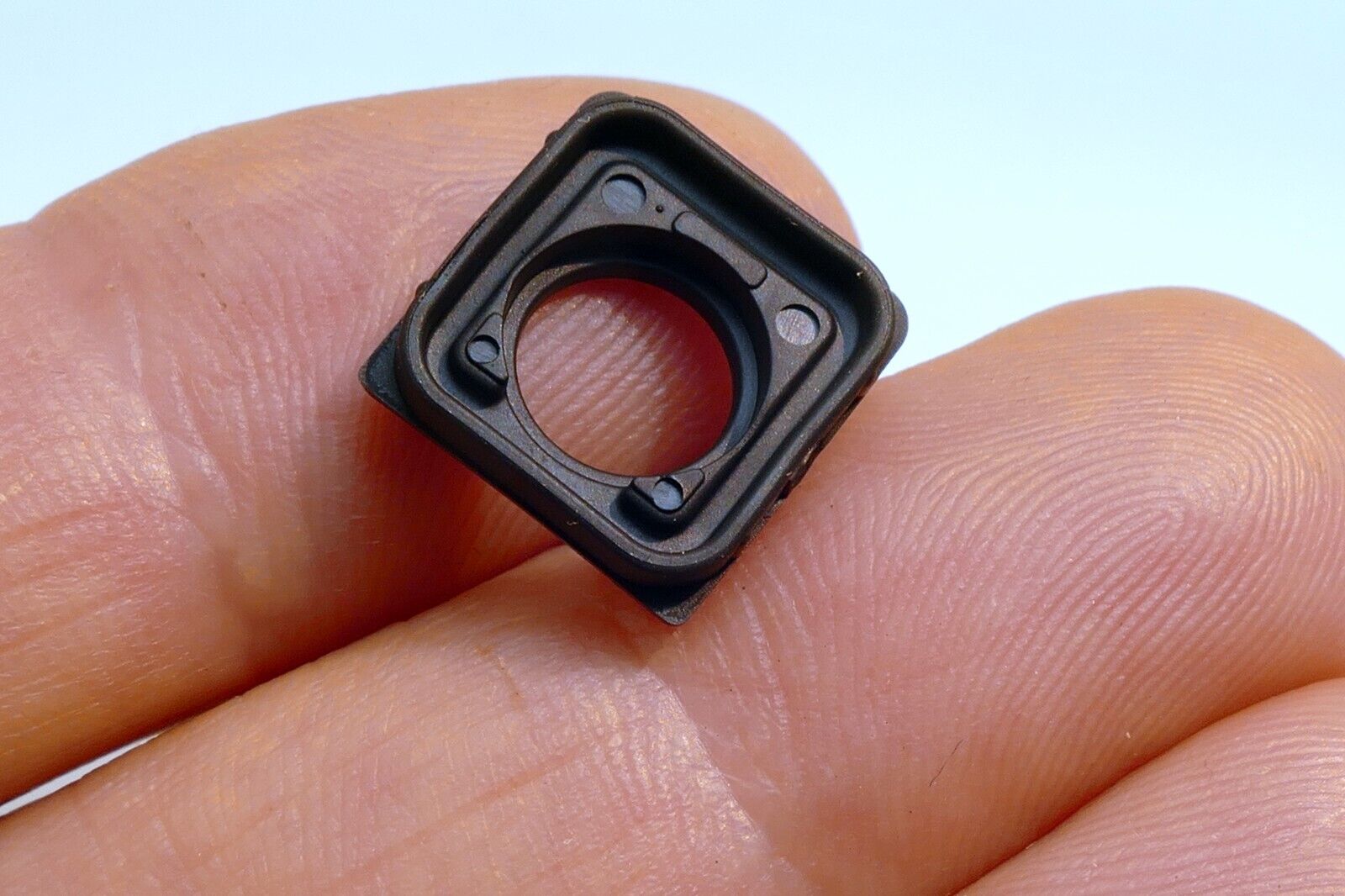 NIKON UF-8 STEREO MINI-PLUG CONNECTOR COVER FOR D500