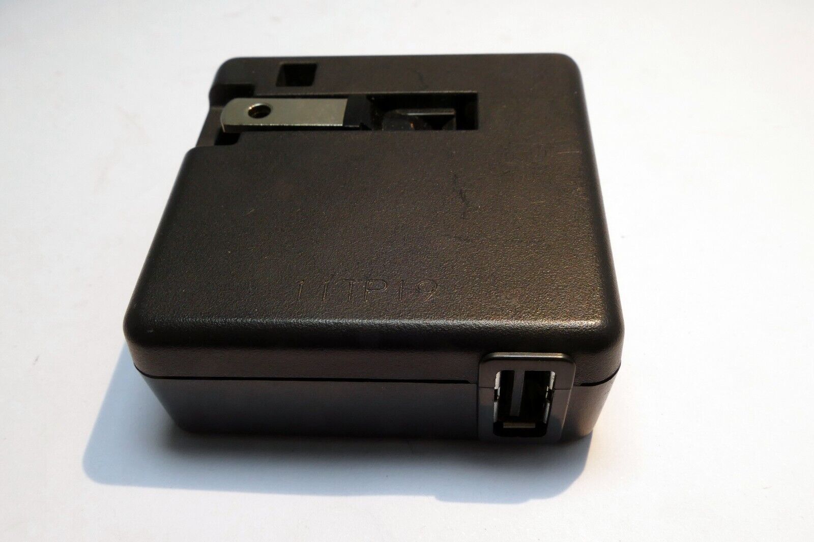 Nikon EH-69P AC USB battery charger adapter for Coolpix cameras Genuine Original
