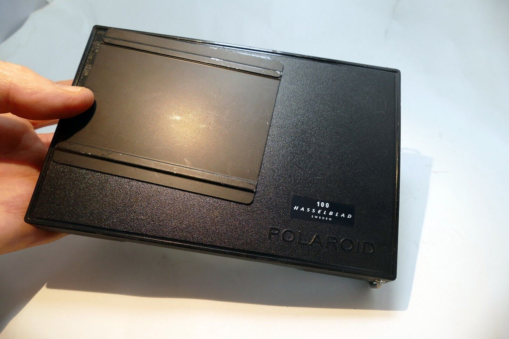 Hasselblad 30198 Magazine Back 100 for Polaroid Film for 500C/M 500EL/m  cameras