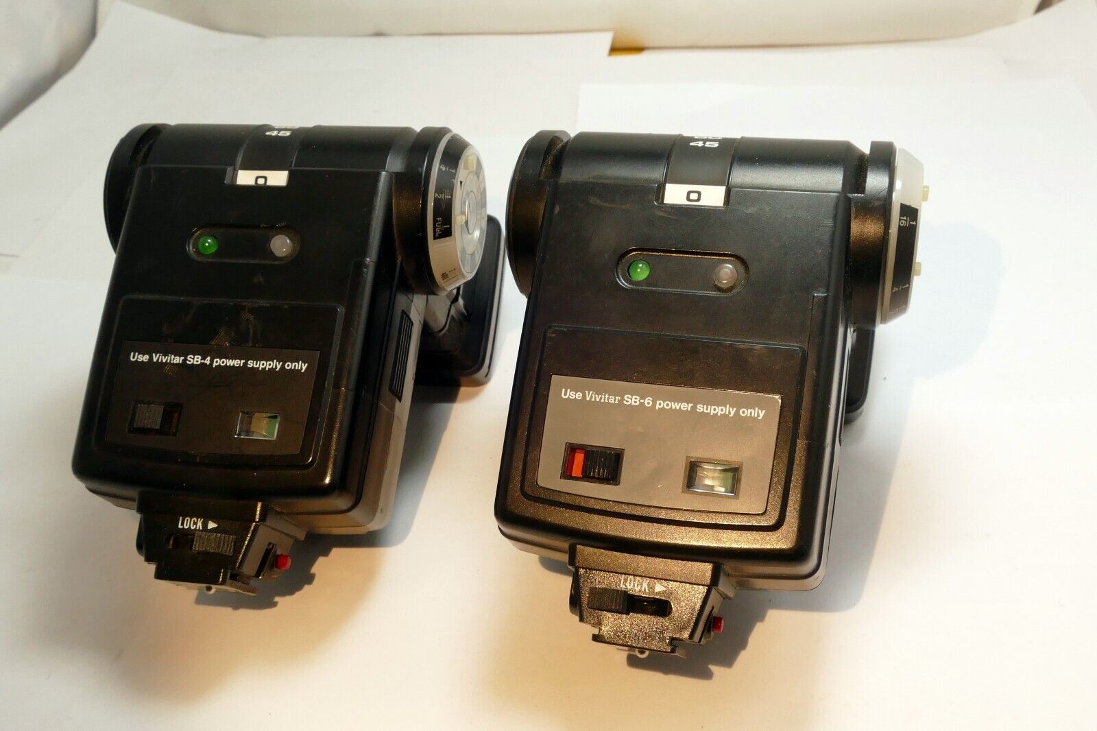 pack of two 2X Vivitar 285HV Zoom Thyristor Flash - work but missing AP-1 Holder