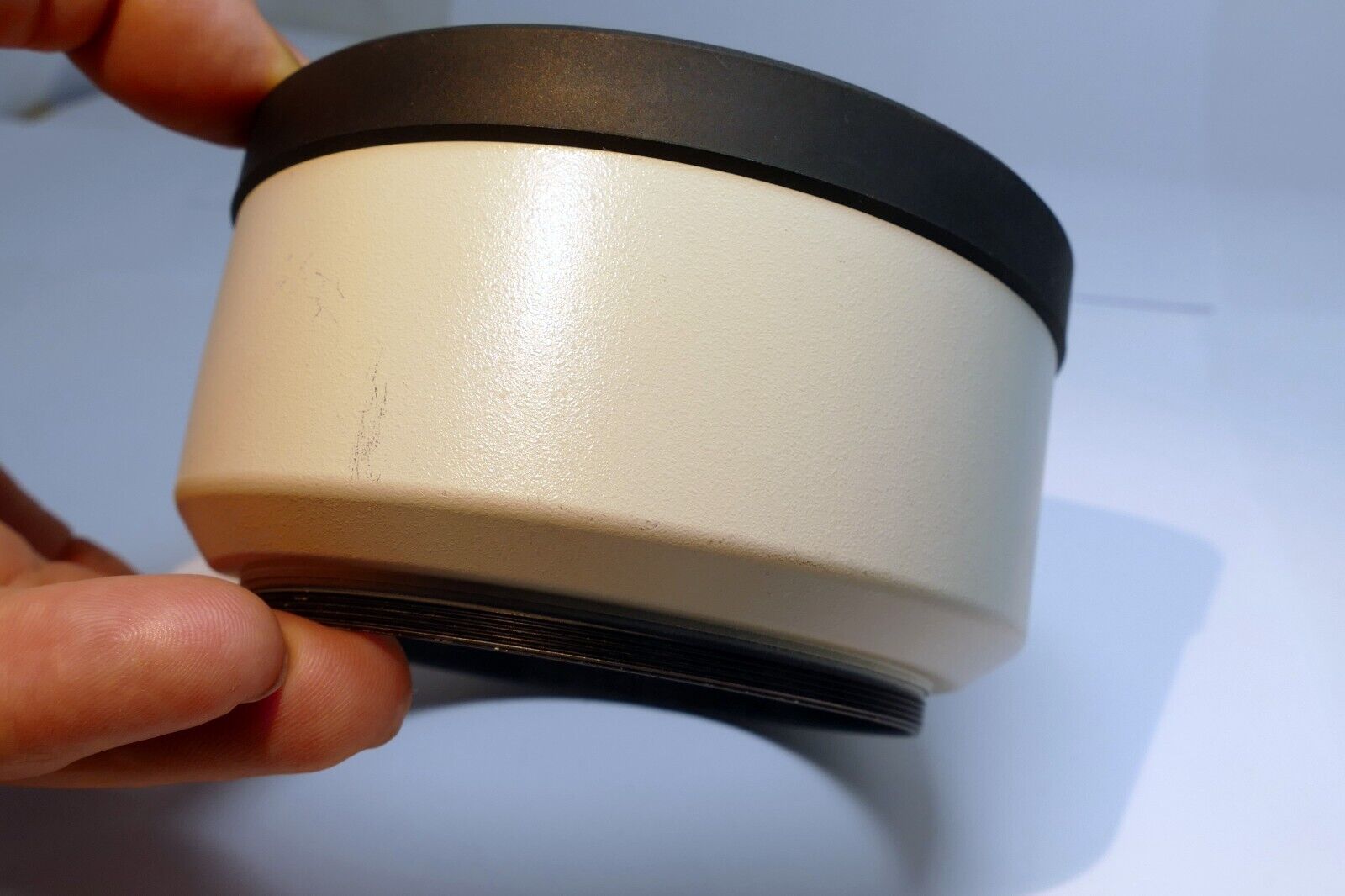 75mm Plastic Lens hood shade threaded screw in for 300mm 400mm telephoto