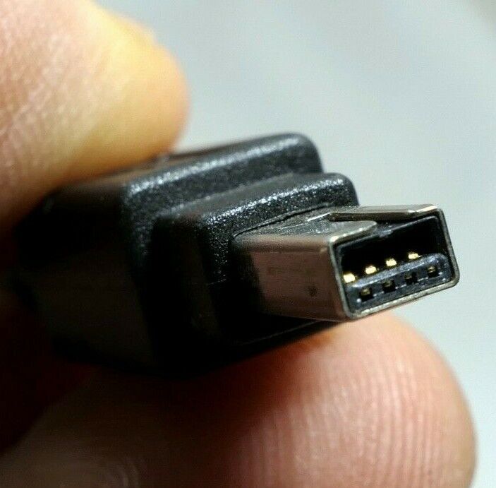Nikon UC  USB Cable 3 feet Coolpix Camera  Genuine Original OEM - 4 pin square