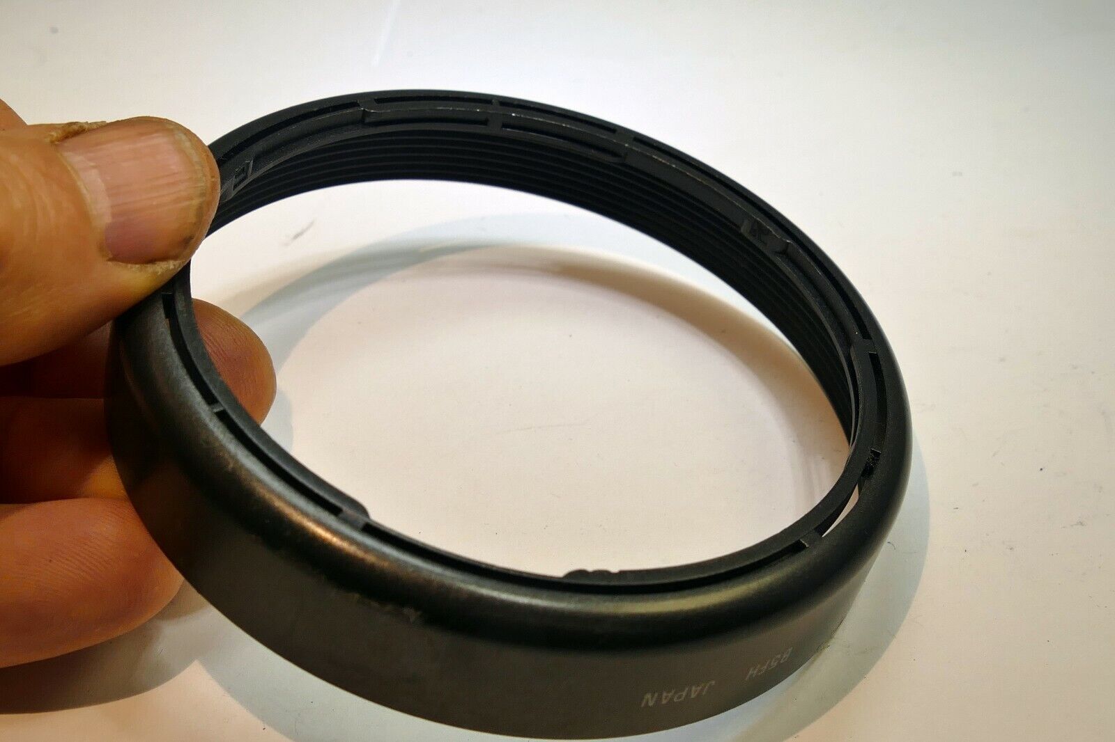 Tamron B5FH Lens Hood Shade for AF 28-200mm f3.8-5.6 Non Super zoom