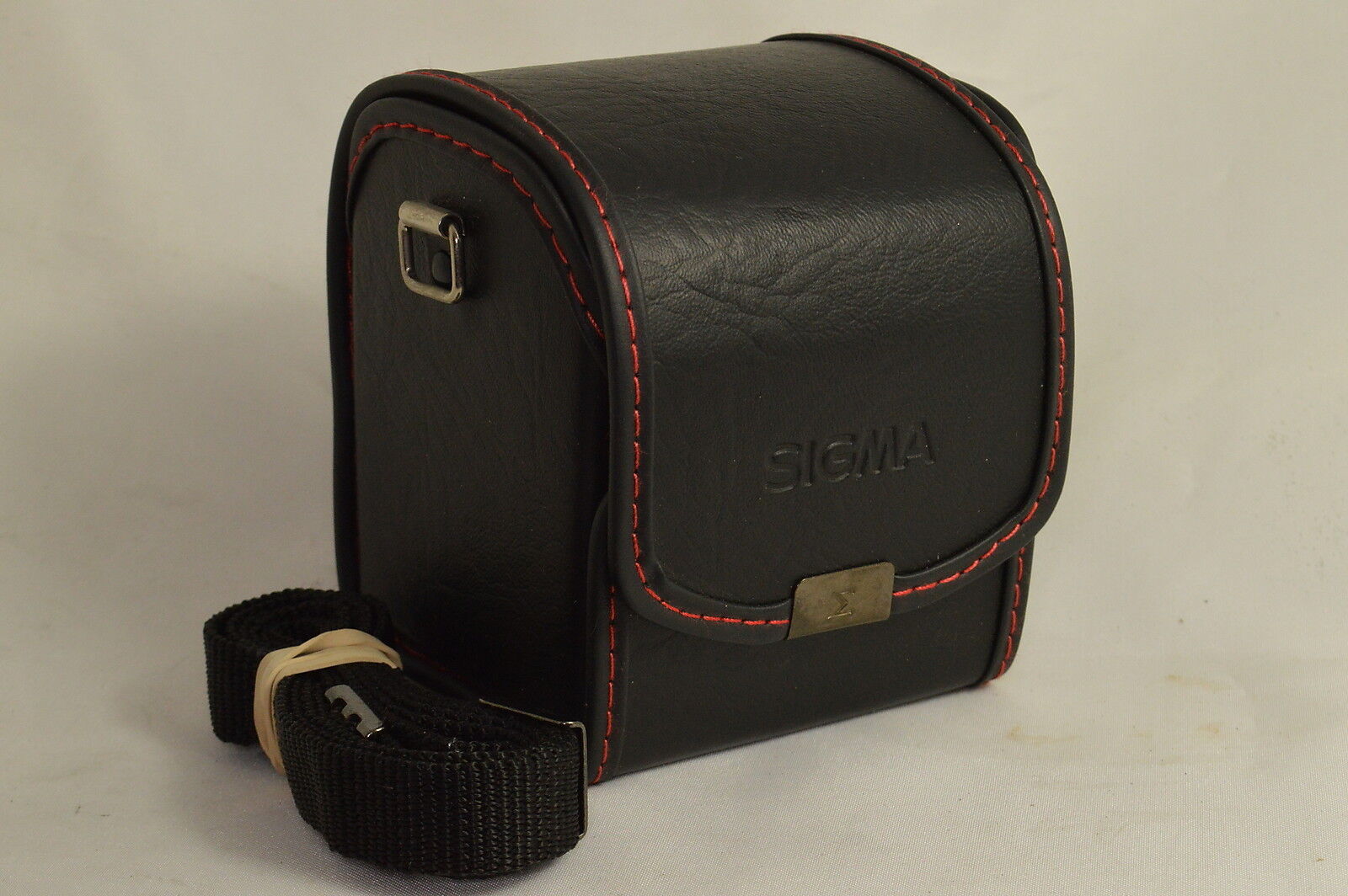 Sigma NC-30 Lens Case with strap 3X3" for 28mm f2.8 mni wide O126009