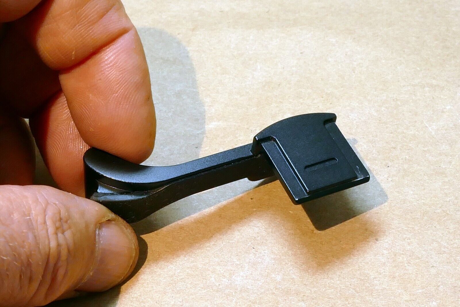 Black Aluminum Metal Hot Shoe Thumb Up Rest for Fuji camera