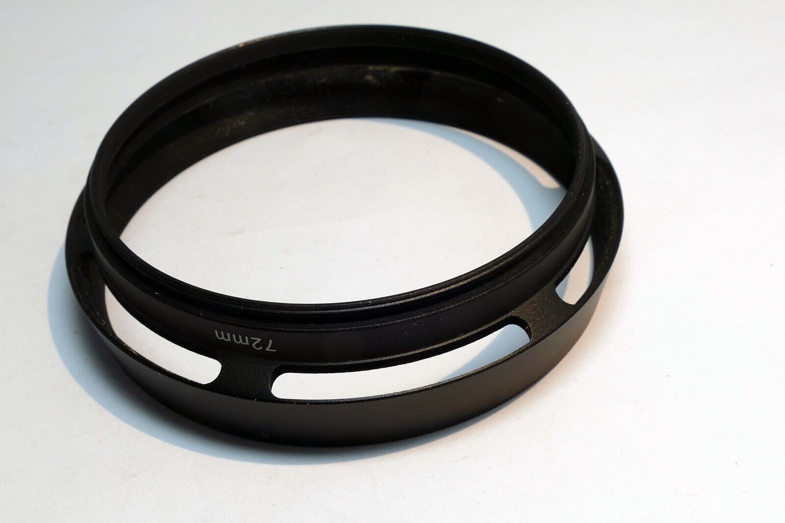 72mm  Lens Hood Shade threaded   metal vented