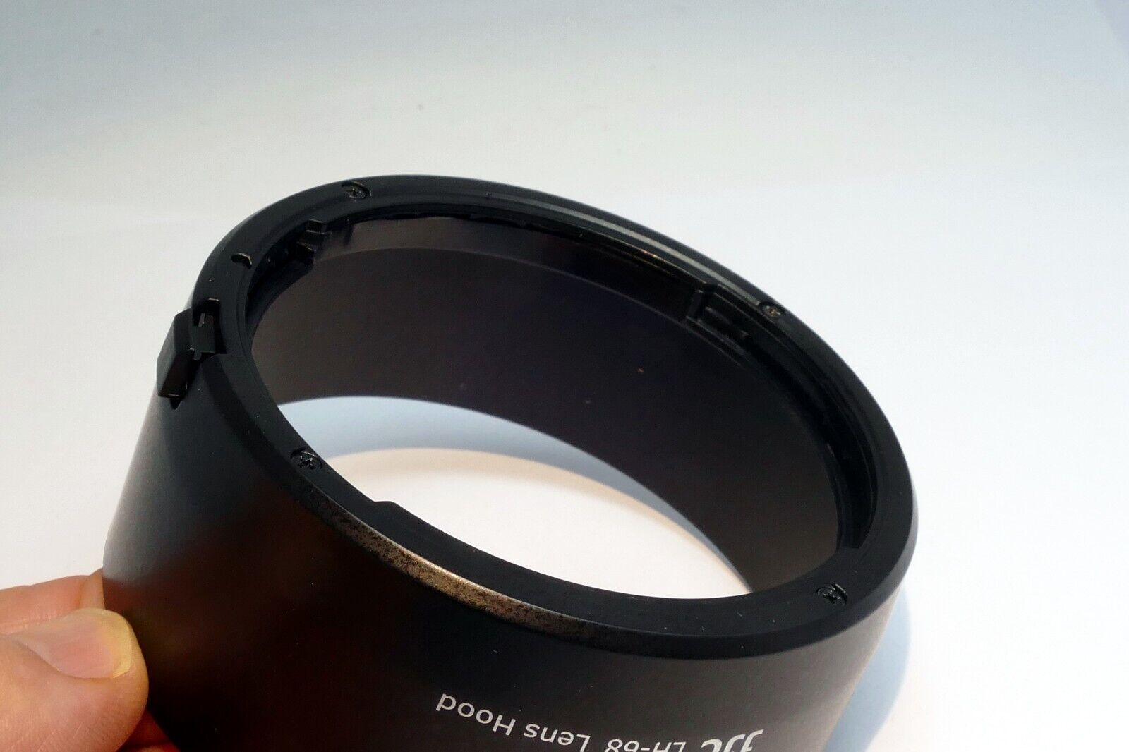 Replacement ES-68 Lens hood shade for  Canon EF 50mm f/1.8 STM (TWIST ON TYPE)