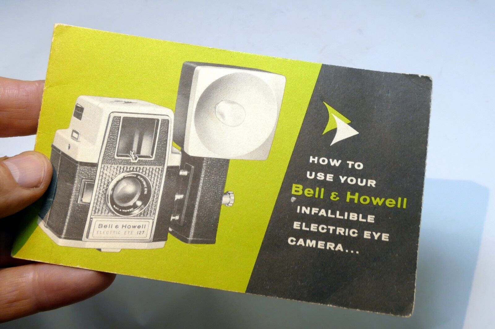 How to use Bell & Howell Infallible electric eye camera quick guide