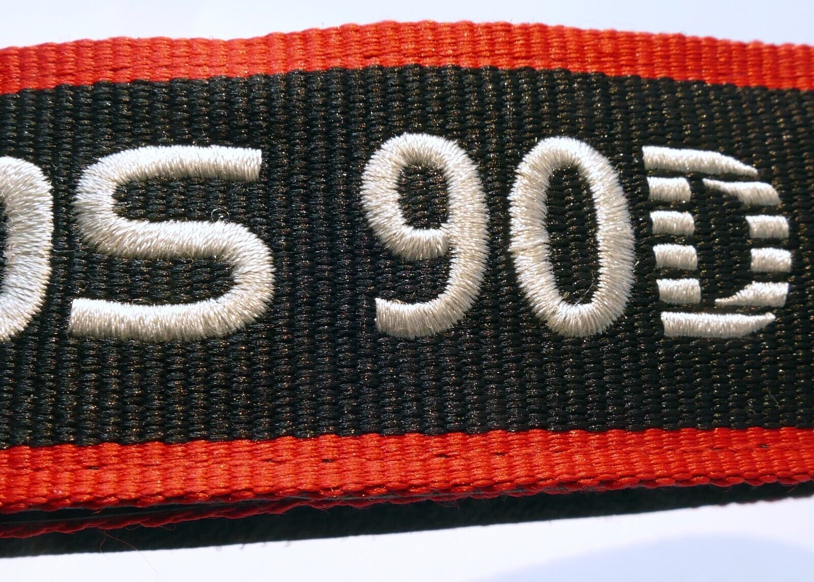 Canon EOS 5D Mark II Camera Shoulder Neck Strap Black-Red  -  Genuine OEM - MINT