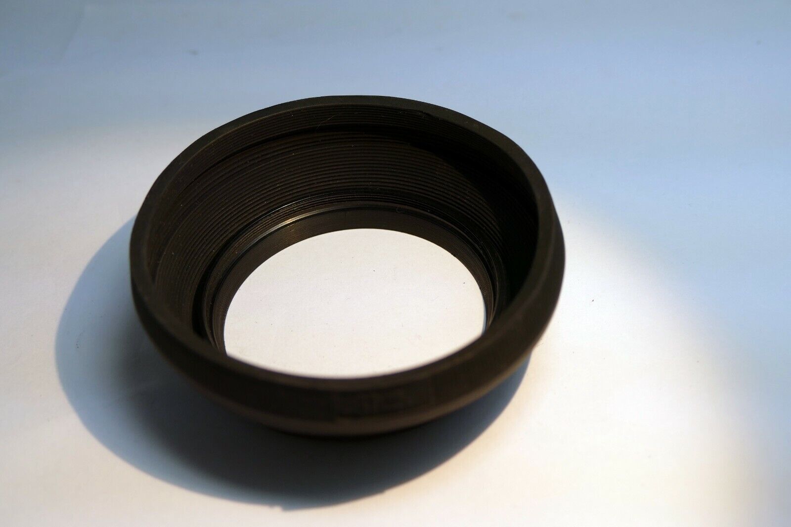 67mm screw in Rubber Lens Hood Telephoto  double threaded for 18-135mm 28-105mm