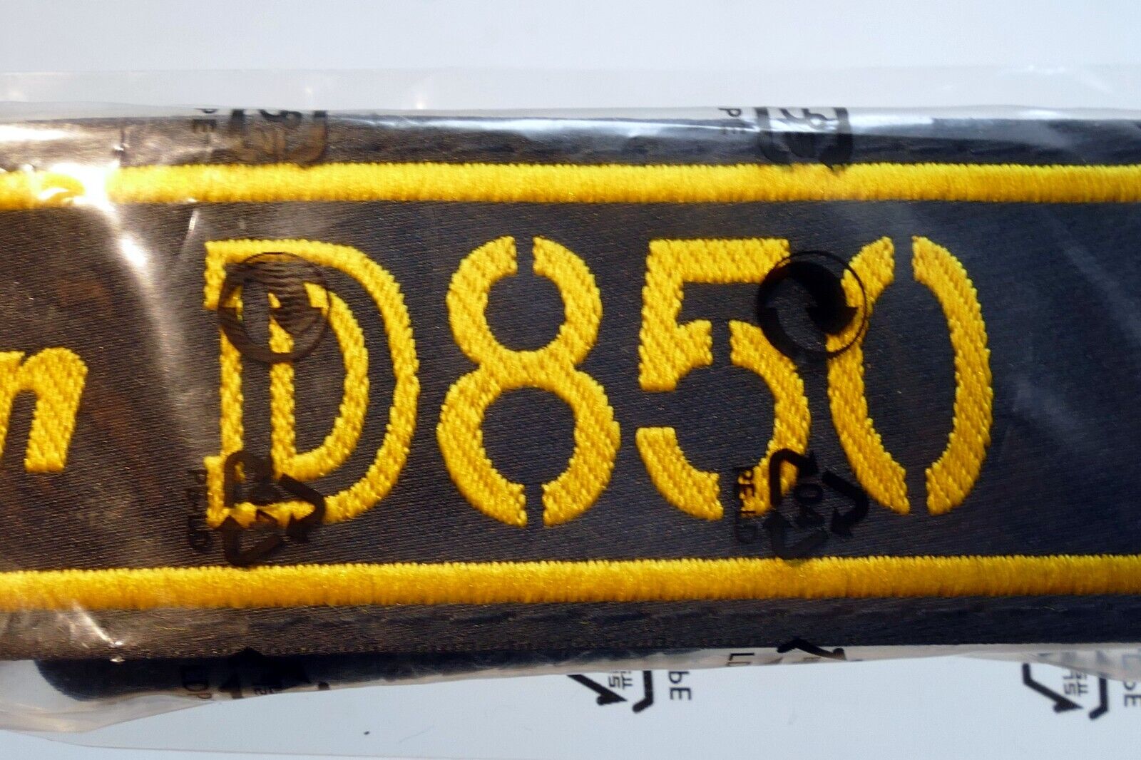 Nikon D850 Camera Shoulder Strap D-850 AN-DC18   - OEM Genuine - New