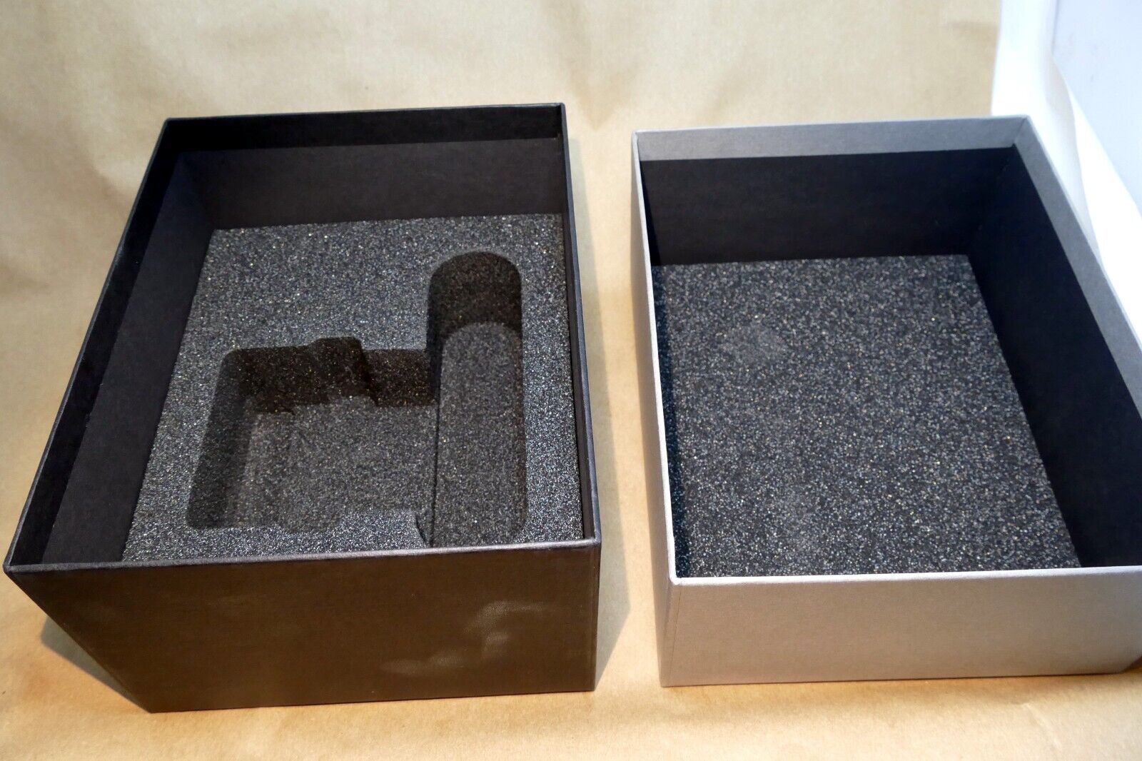 Empty Box (only ) for camera body Black / Gray Q2 Monochrom Leica