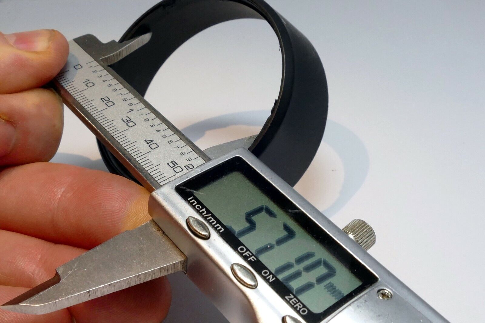 Hood Shade for Kamlan 50mm f1.1 lens 52mm