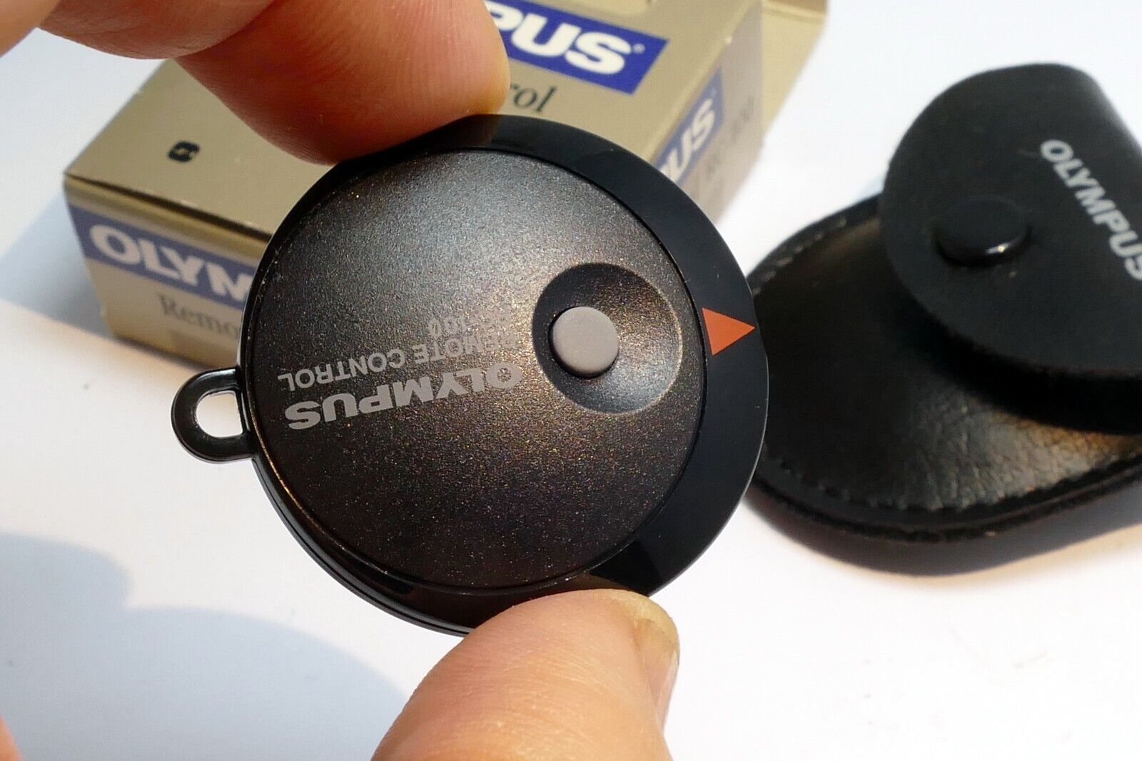 RC-100  Remote Control for Olympus
