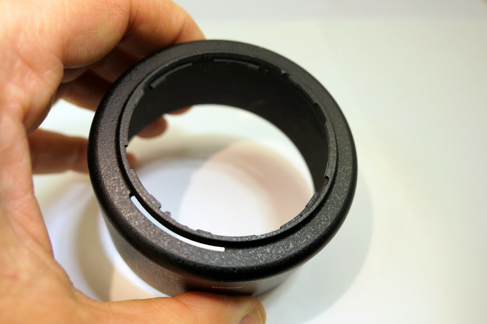 Nikon HB-37 Lens Hood Shade Genuine 55-200mm F/4-5.6G ED-IF AF-S DX VR OEM