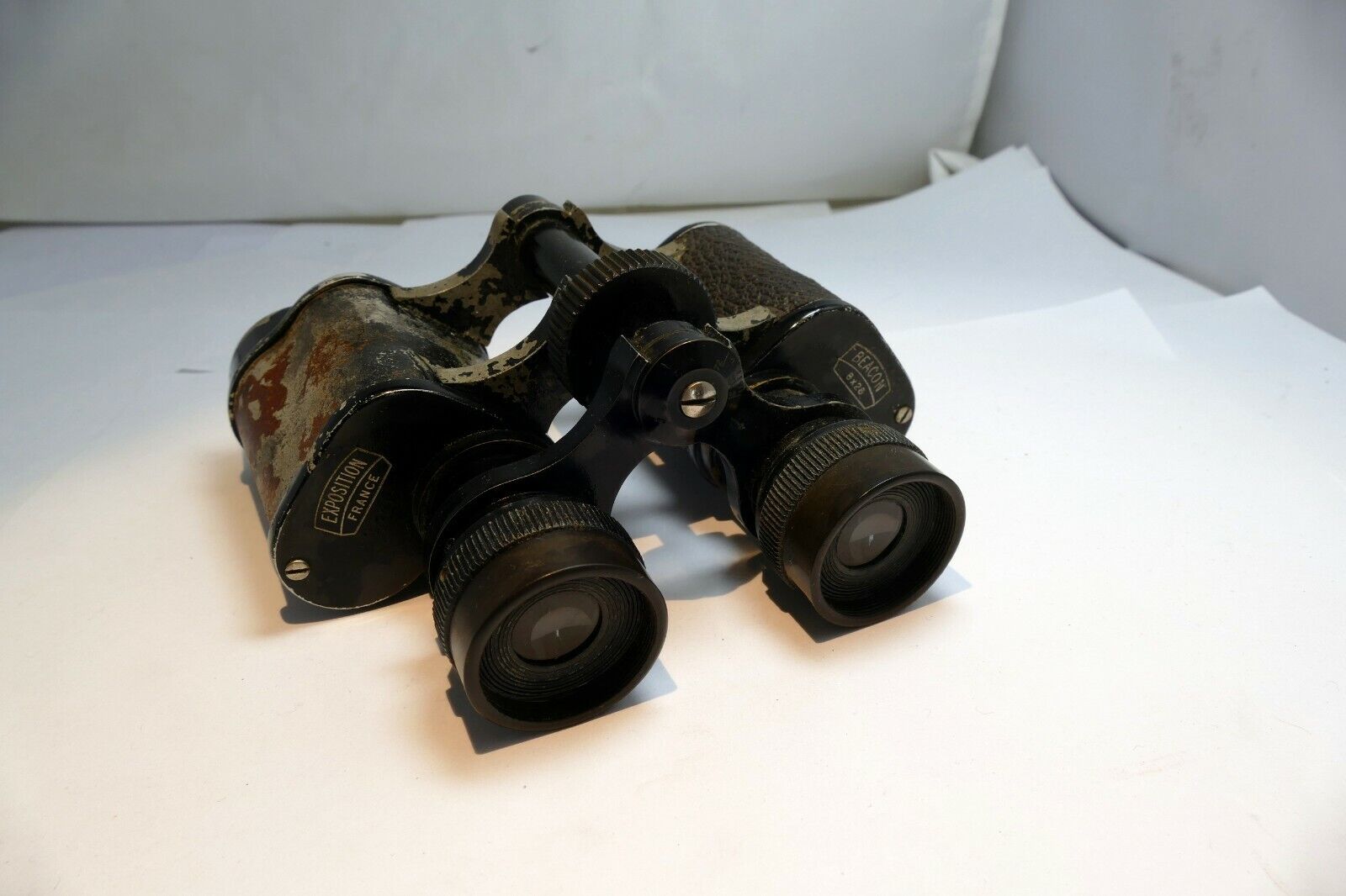 Beacon Exposition 8X26  binoculars Antique France WWII