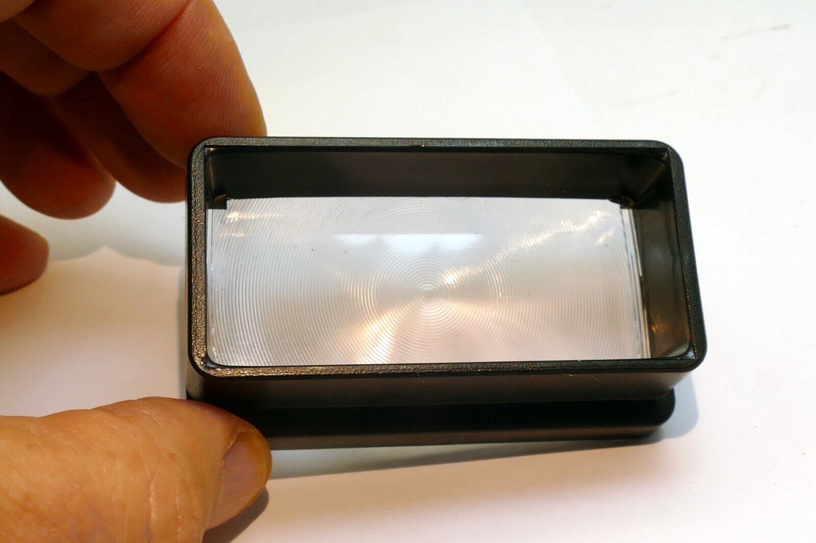 Vivitar  E WA-1   wide Angle Attachment flash adapter 30X65mm