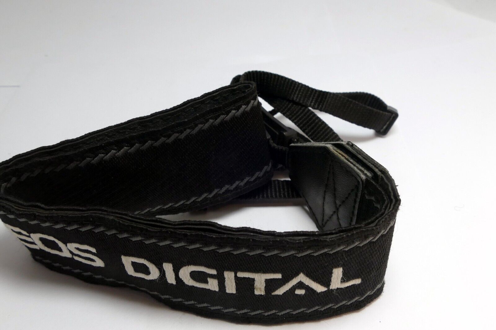 Canon Digital OES Camera Neck Shoulder  Strap Gray 4cm wide - Genuine  OEM