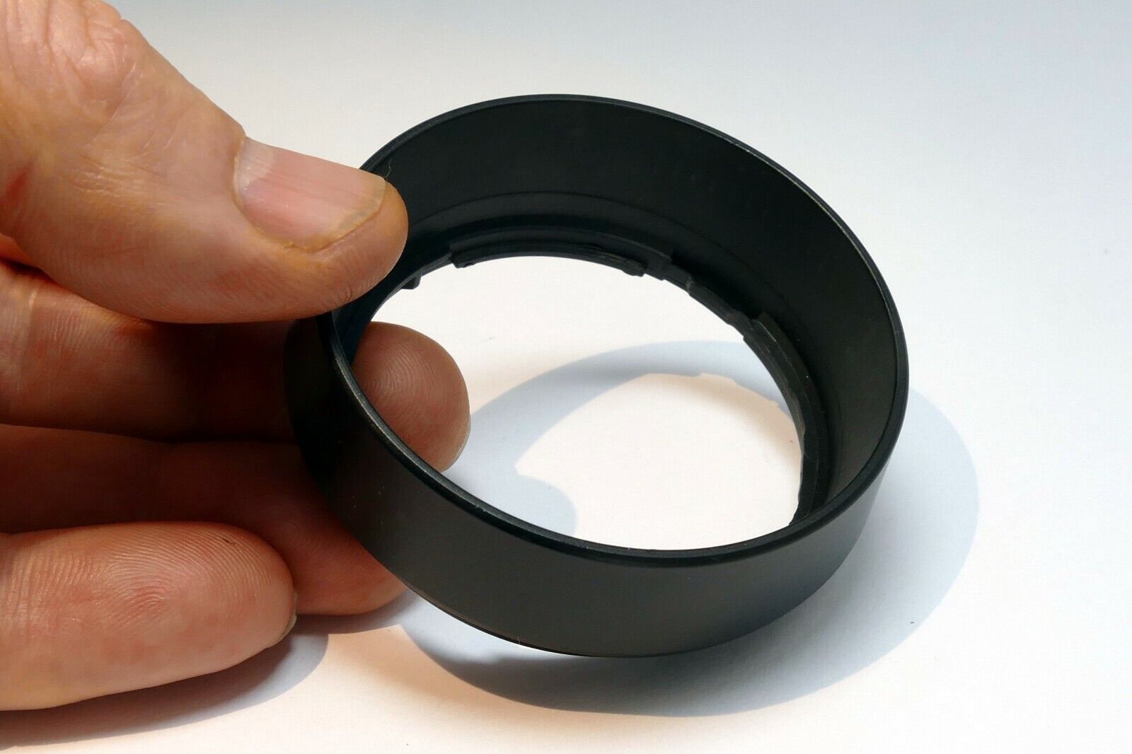 Plastic Metal Lens Hood 46-47mm unknown lens