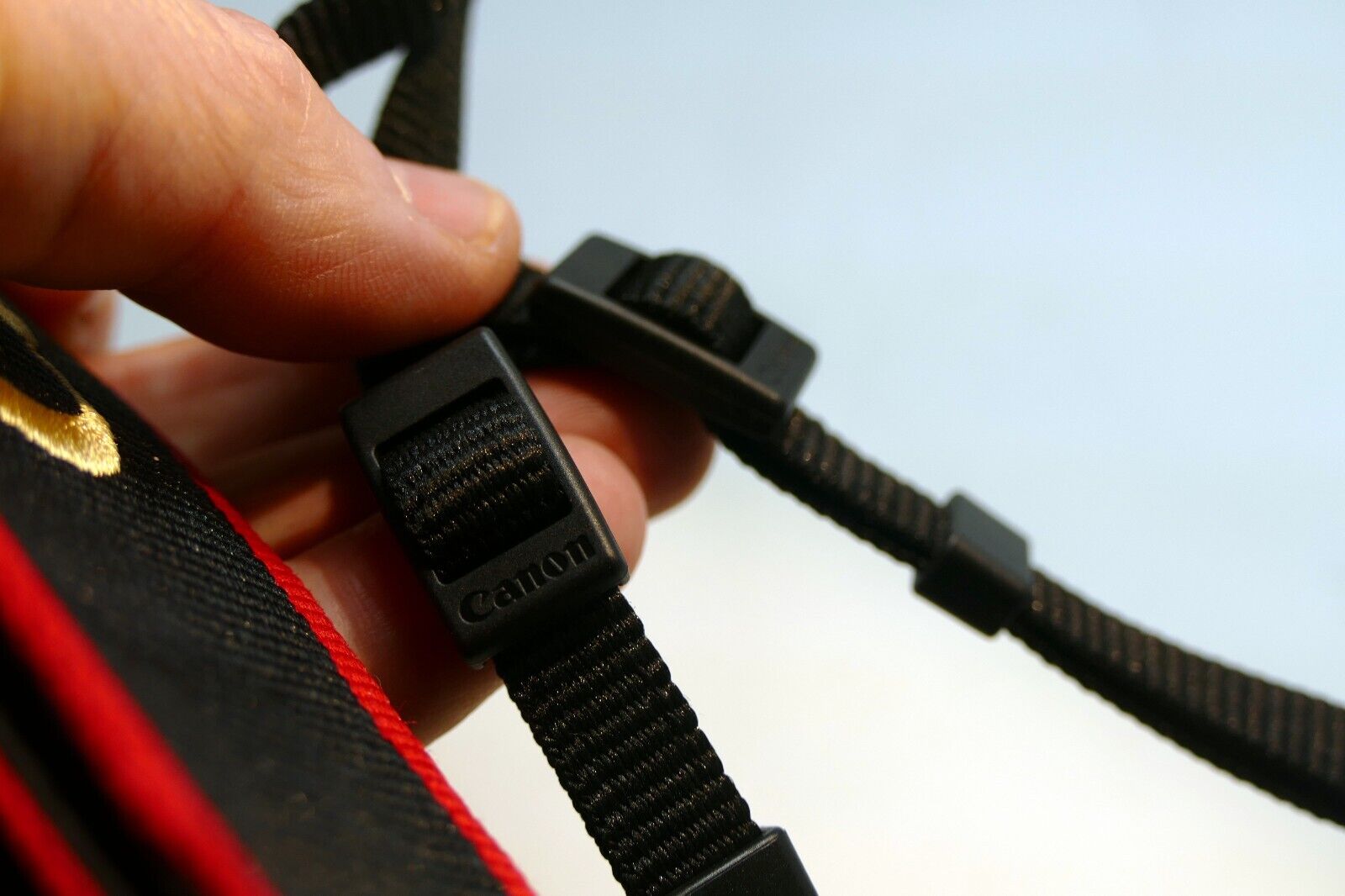 Canon EOS 5Ds Digital Camera Neck Shoulder Strap Black-Red-Gold - Genuine OEM