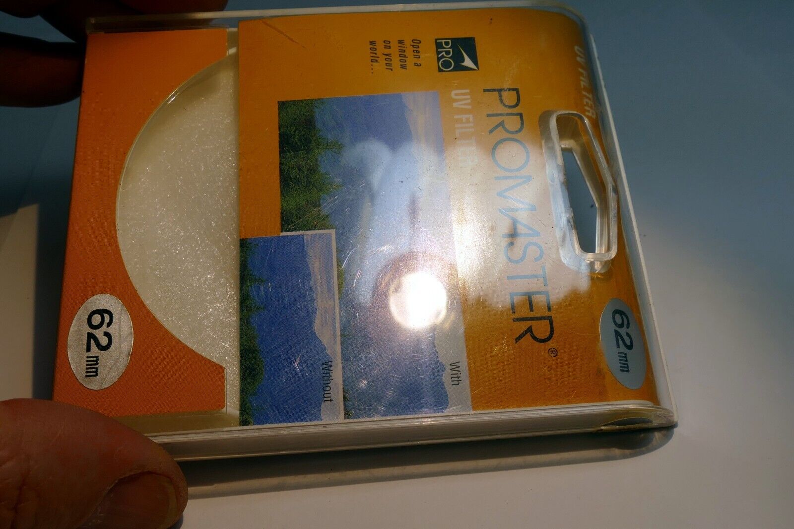 Empty Plastic  CASE for  Promaster 62mm  UV filter - empty