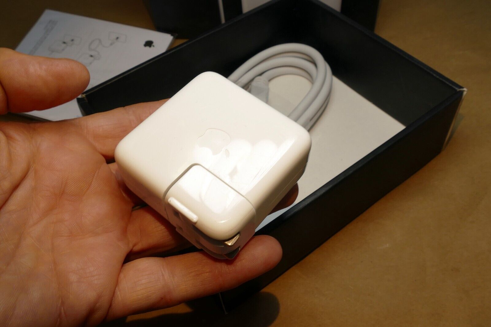 Apple 60W MagSafe Power Adapter for MacBook, Model A1344, Black Box (B3)