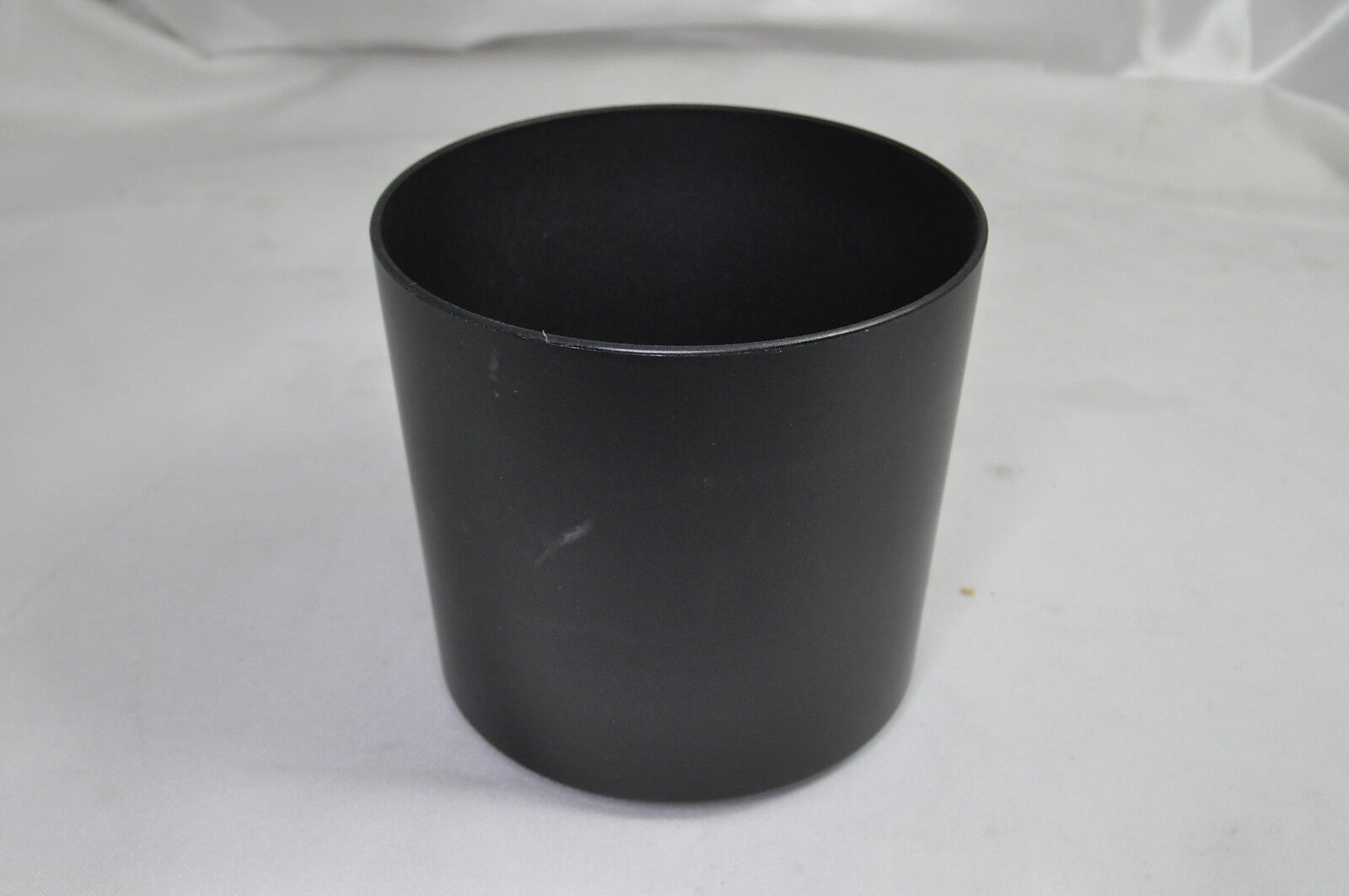 Plastic Lens Hood 68.5mm Twist on type telephoto (not sure what brand)