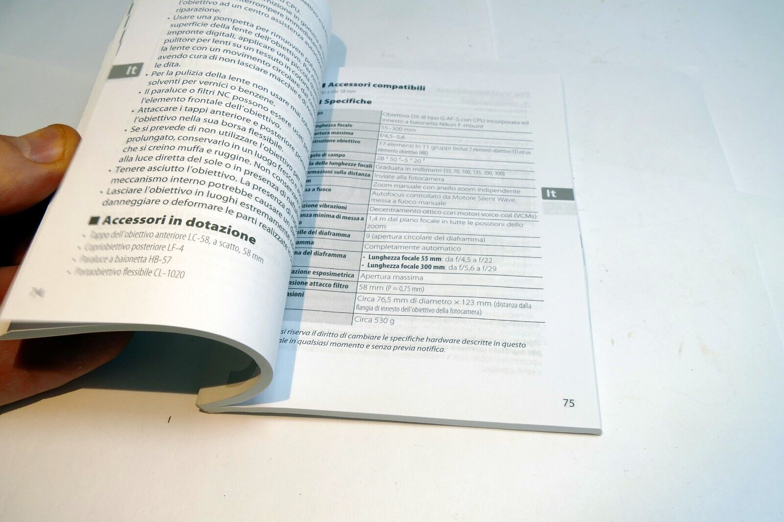 Nikon AF-S 55-300mm f4.5-5.6 VR ED Nikkor Lens  Instruction Guide (EN) Manual