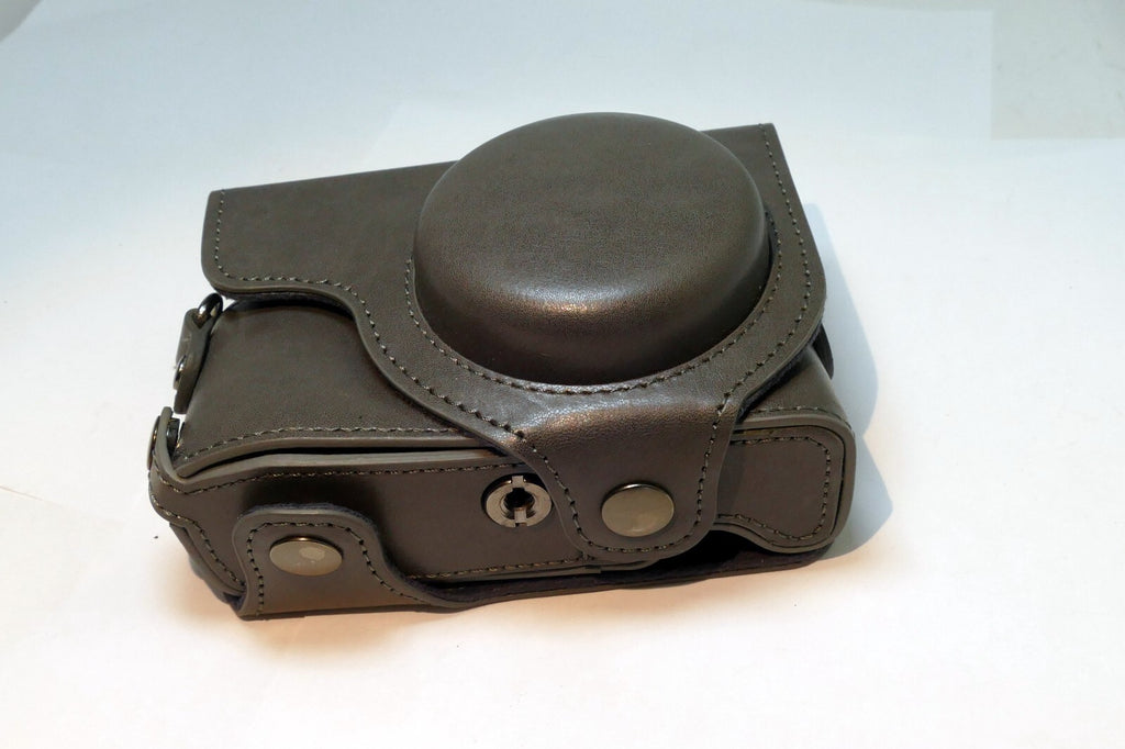 MegaGear III3 Gray Case for Sony Alpha  digital camera