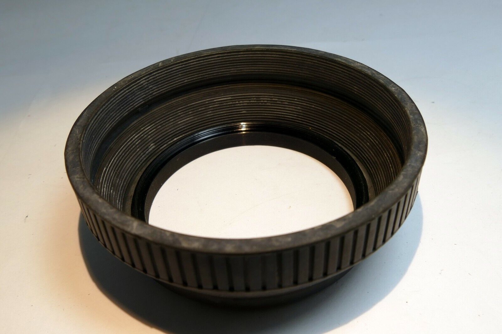 72mm Rubber Lens Hood Shade threaded screw in collapsible telephoto