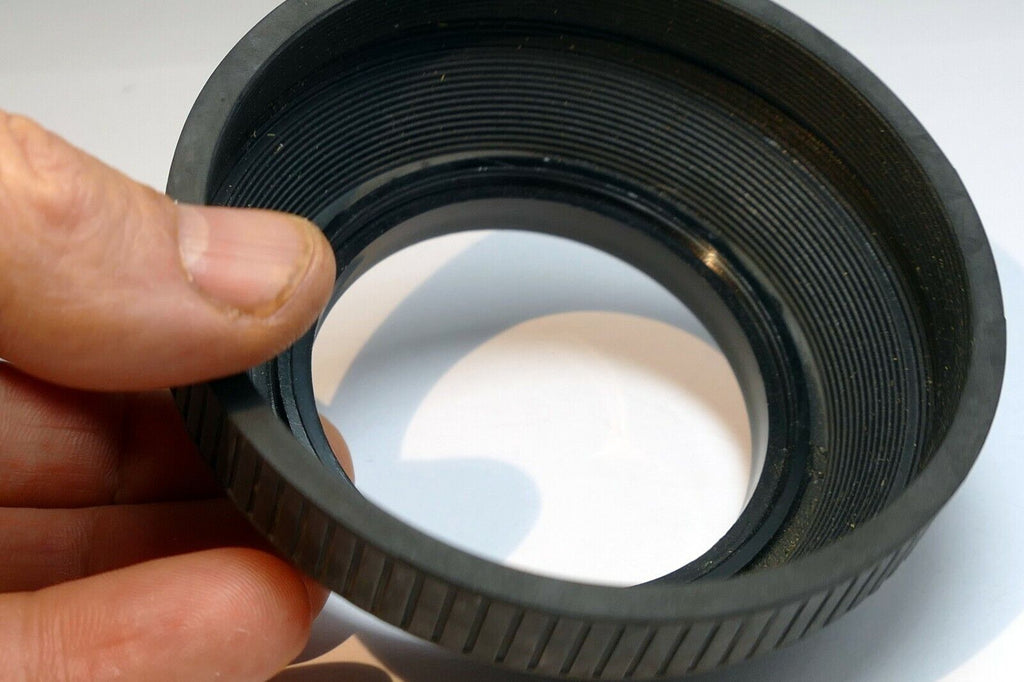 62mm rubber Lens Hood Shade screw in for 70-210mm f3.5 series 1